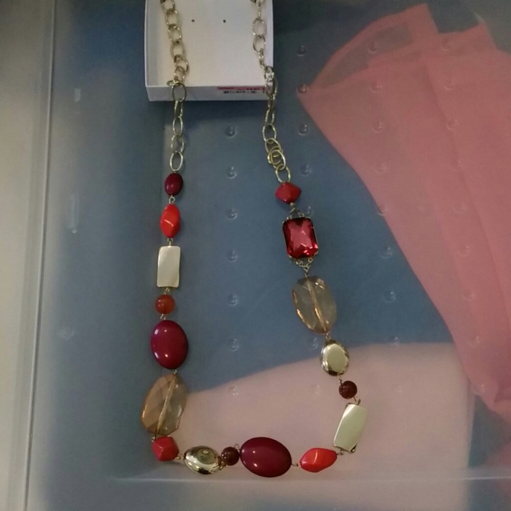 NIB Gold-toned Necklace